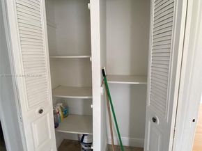 494 NW 165th St Rd C601, Miami FL 33169