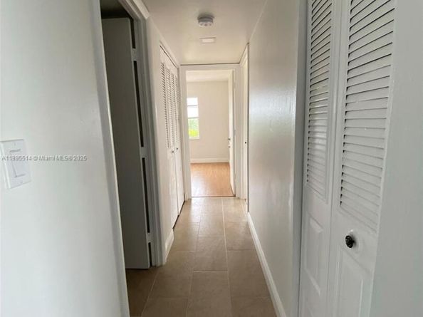 494 NW 165th St Rd C601, Miami FL 33169