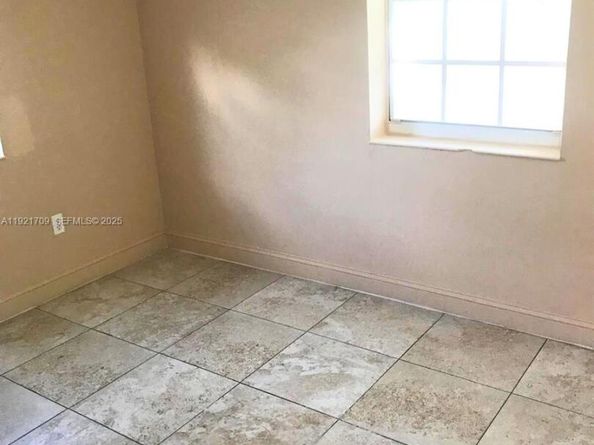 4500 NE 14th Ave, Pompano Beach FL 33064