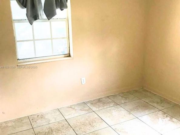 4500 NE 14th Ave, Pompano Beach FL 33064