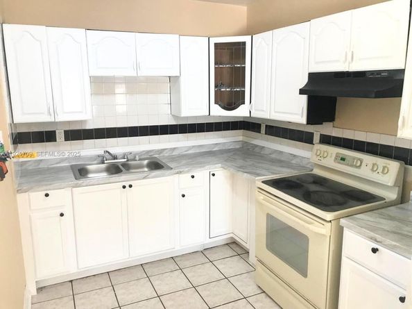 4500 NE 14th Ave, Pompano Beach FL 33064