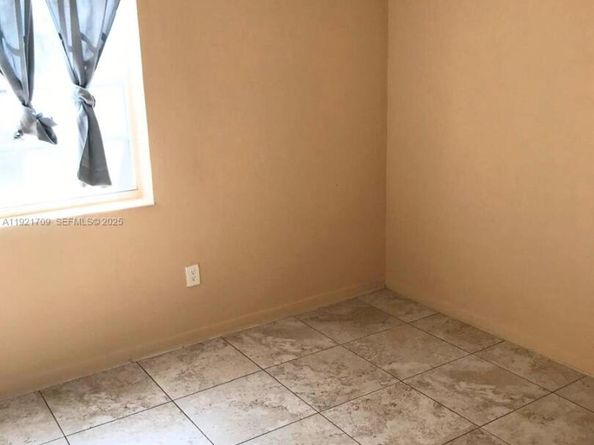 4500 NE 14th Ave, Pompano Beach FL 33064