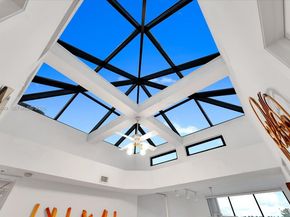 279 N Hibiscus Dr, Miami Beach FL 33139