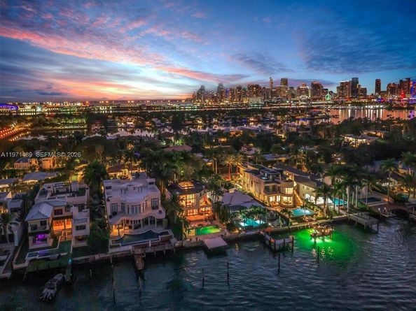 279 N Hibiscus Dr, Miami Beach FL 33139