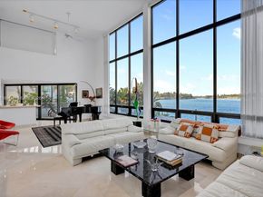 279 N Hibiscus Dr, Miami Beach FL 33139