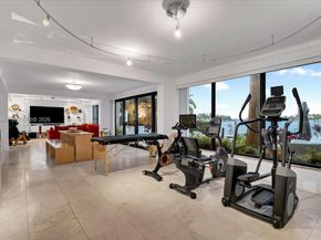 279 N Hibiscus Dr, Miami Beach FL 33139