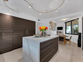 279 N Hibiscus Dr, Miami Beach FL 33139