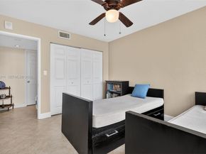 7135 Collins Ave 1015, Miami Beach FL 33141