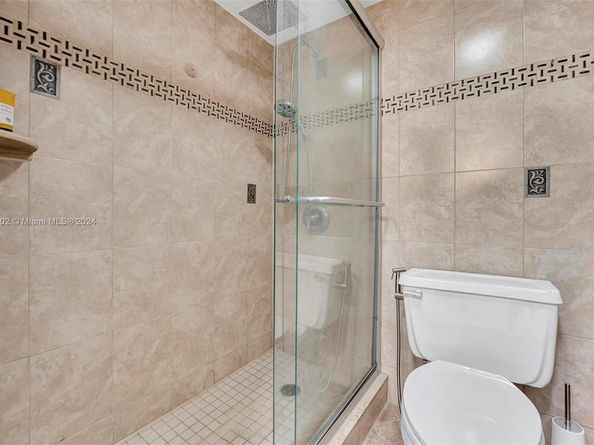 17720 N Bay Road 802, Sunny Isles Beach FL 33160