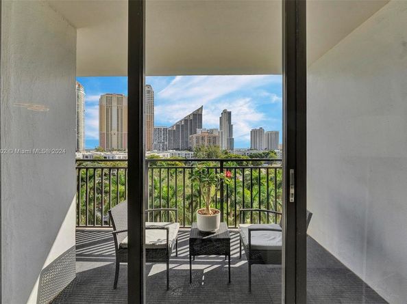 17720 N Bay Road 802, Sunny Isles Beach FL 33160