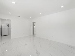 801 NW 109th St, Miami FL 33168