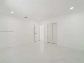 801 NW 109th St, Miami FL 33168