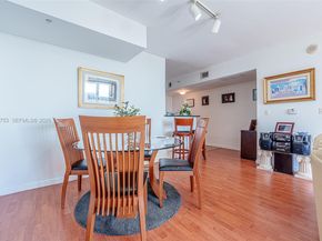 335 S Biscayne Blvd 3005, Miami FL 33131