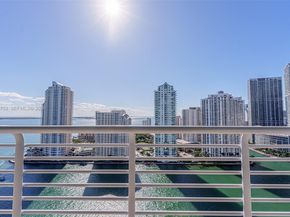 335 S Biscayne Blvd 3005, Miami FL 33131