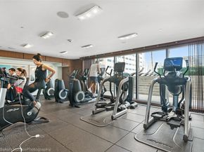 335 S Biscayne Blvd 3005, Miami FL 33131