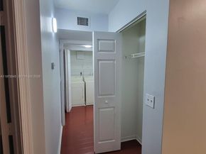 711 SW 111th Way 301, Pembroke Pines FL 33025