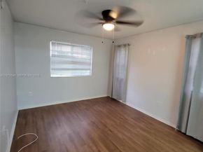 711 SW 111th Way 301, Pembroke Pines FL 33025