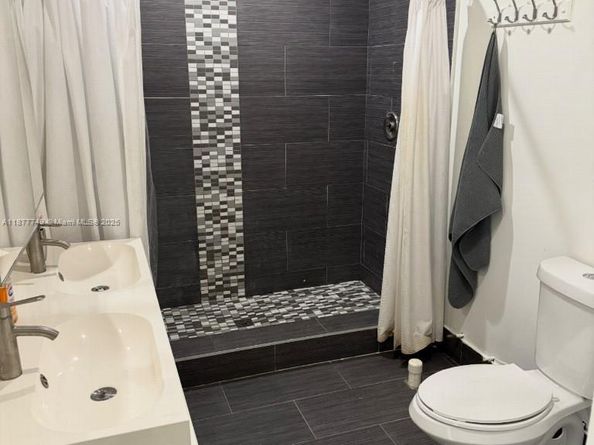 10030 SW 51st Ter, Miami FL 33165