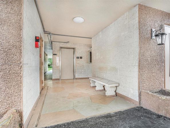 609 NE 14th Ave 603, Hallandale Beach FL 33009