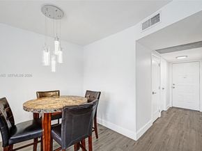 10501 W Broward Blvd 406, Plantation FL 33324