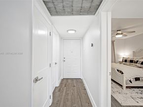 10501 W Broward Blvd 406, Plantation FL 33324