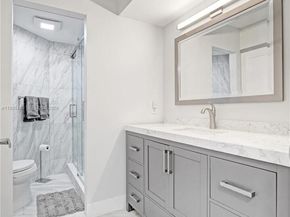 10501 W Broward Blvd 406, Plantation FL 33324