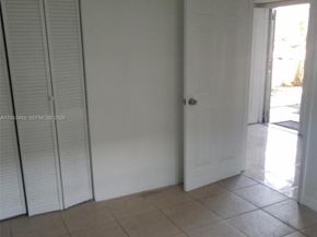 426 NE 210th Cir Ter 1012, Miami FL 33179