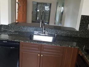 426 NE 210th Cir Ter 1012, Miami FL 33179