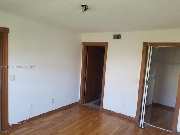 426 NE 210th Cir Ter 1012, Miami FL 33179