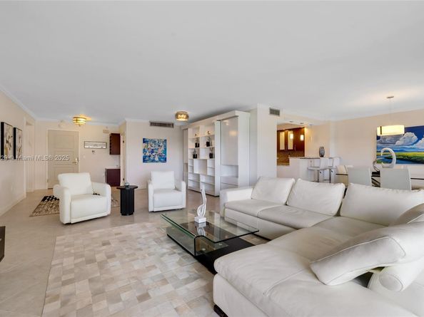 9801 Collins Ave 5S, Bal Harbour FL 33154