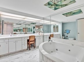 19355 Turnberry Way 8K, Aventura FL 33180