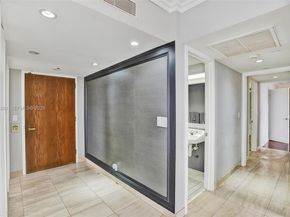 19355 Turnberry Way 8K, Aventura FL 33180