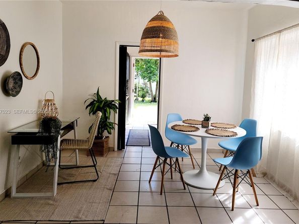 1872 SW 9th St, Miami FL 33135