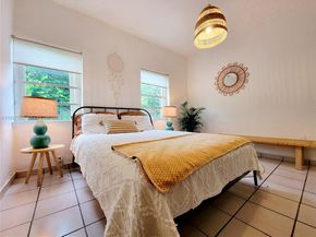 1872 SW 9th St, Miami FL 33135