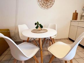 1872 SW 9th St, Miami FL 33135