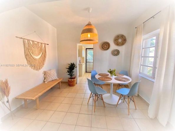 1872 SW 9th St, Miami FL 33135