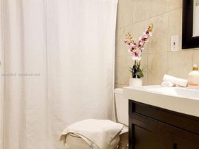 1872 SW 9th St, Miami FL 33135