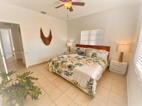 1872 SW 9th St, Miami FL 33135