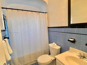 1872 SW 9th St, Miami FL 33135