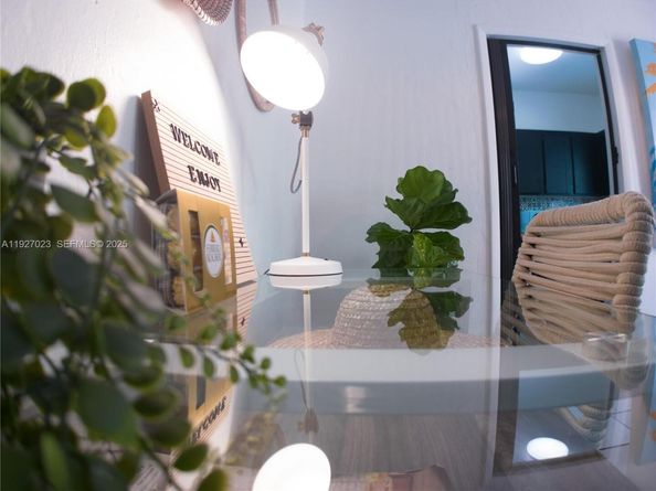 1872 SW 9th St, Miami FL 33135