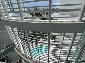 9821 E Bay Harbor Dr 904, Bay Harbor Islands FL 33154