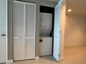9821 E Bay Harbor Dr 904, Bay Harbor Islands FL 33154