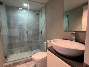 9821 E Bay Harbor Dr 904, Bay Harbor Islands FL 33154