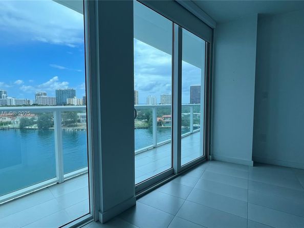 9821 E Bay Harbor Dr 904, Bay Harbor Islands FL 33154