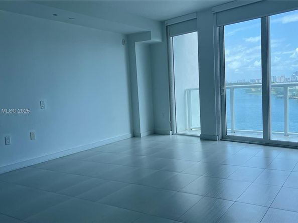 9821 E Bay Harbor Dr 904, Bay Harbor Islands FL 33154