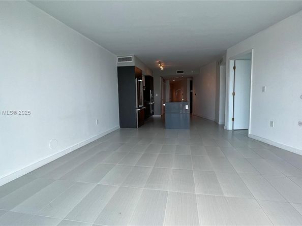 9821 E Bay Harbor Dr 904, Bay Harbor Islands FL 33154
