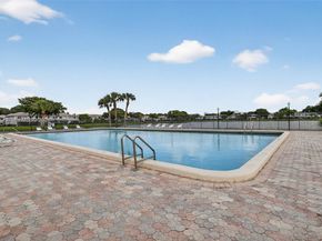 10431 NW 3rd St, Pembroke Pines FL 33026