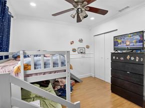 10431 NW 3rd St, Pembroke Pines FL 33026