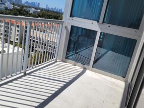 2655 Collins Ave 1106, Miami Beach FL 33140