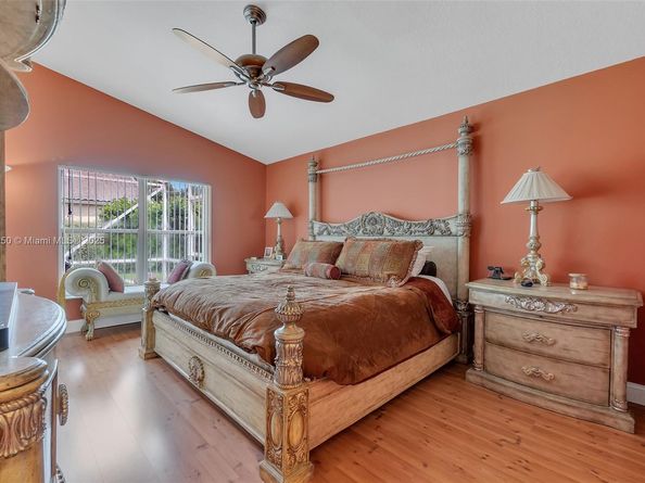 326 SW 162nd Ave, Pembroke Pines FL 33027